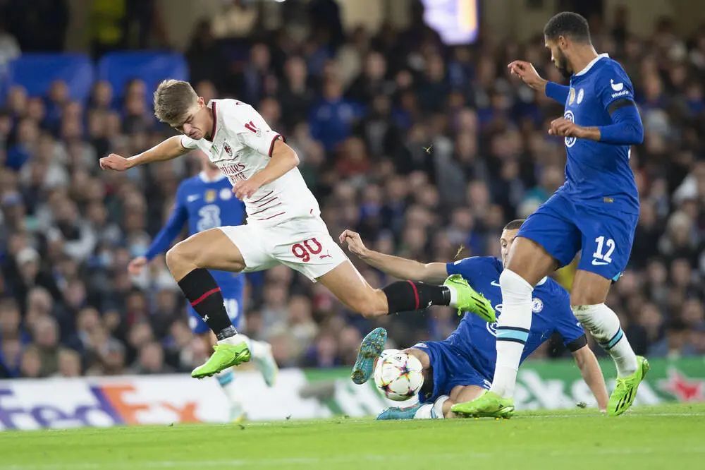 一个可参考 一个可参考